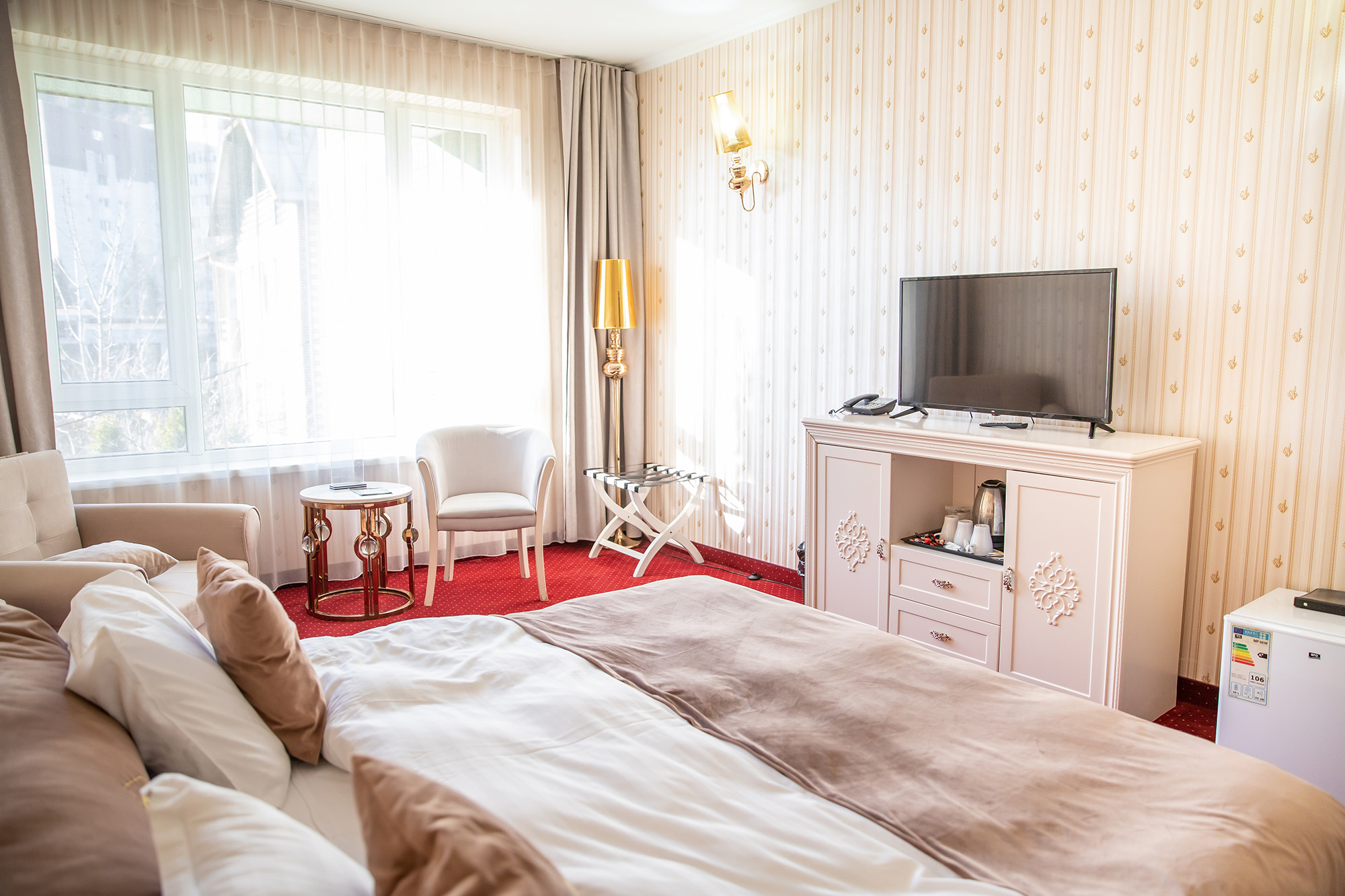 camera dubla cu fotoliu extensibil - Hotel Carpathia Sinaia